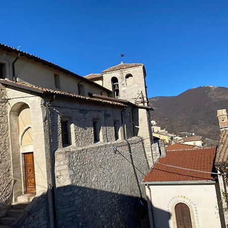 Don Pasquale Scontrone House Villa Buitenkant foto