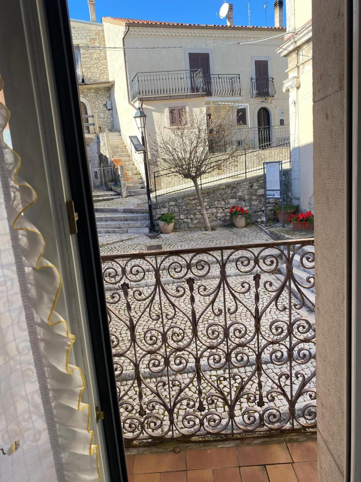 Don Pasquale Scontrone House Villa Buitenkant foto