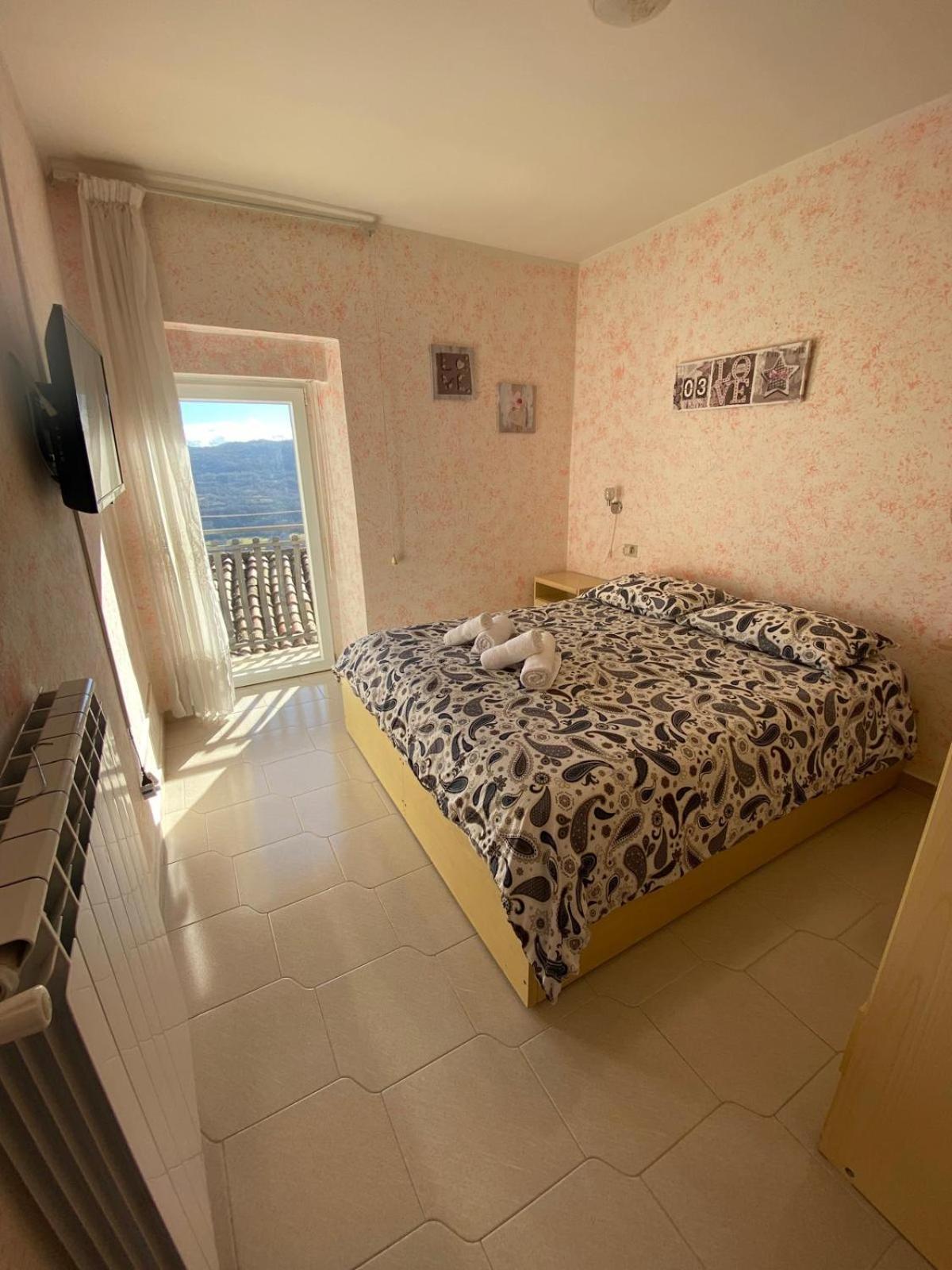 Don Pasquale Scontrone House Villa Buitenkant foto