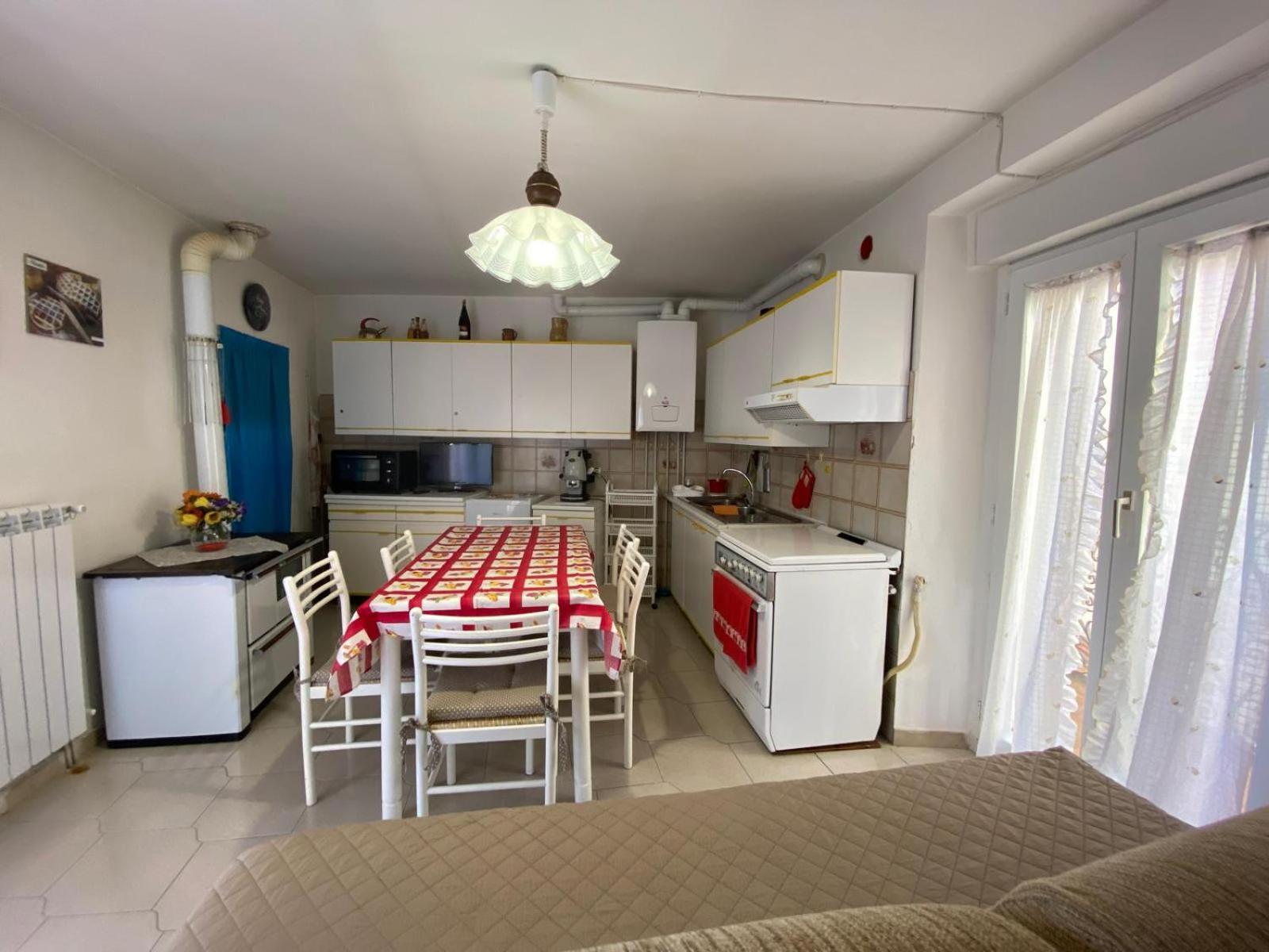 Don Pasquale Scontrone House Villa Buitenkant foto
